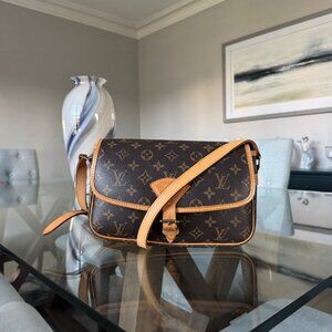 LOUIS VUITTON MONOGRAM CANVAS Vintage Sologne W/Dustbag